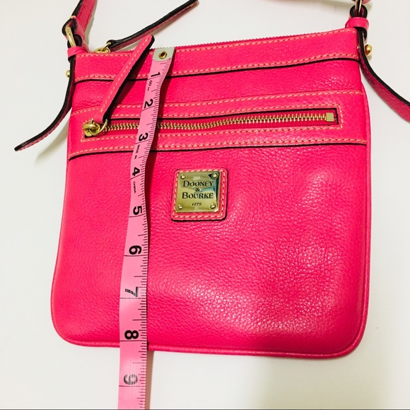 Dooney & Bourke Pebble Grain Crossbody Carrier - Picture 5 of 8